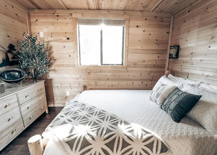 Cozy Cub Cabin, Wilderness Retreat Az Near Grand Canyon, Fire Pit *